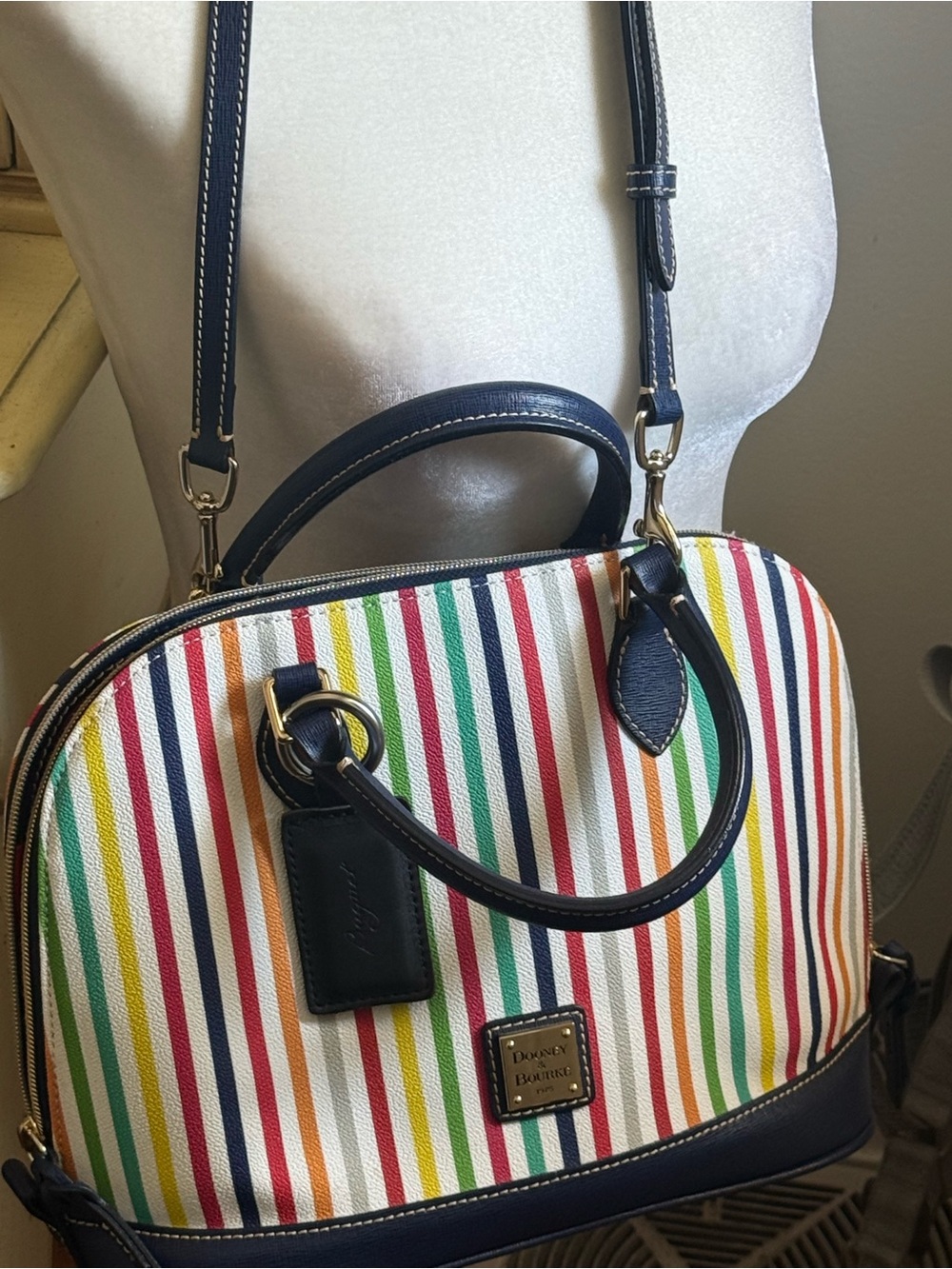 Like New Vintage Dooney &Bourke “Catalina” Striped Satchel with Navy Trim - Picture 11 of 15